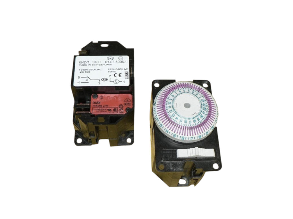 Časový spínač (ETA 261779010)