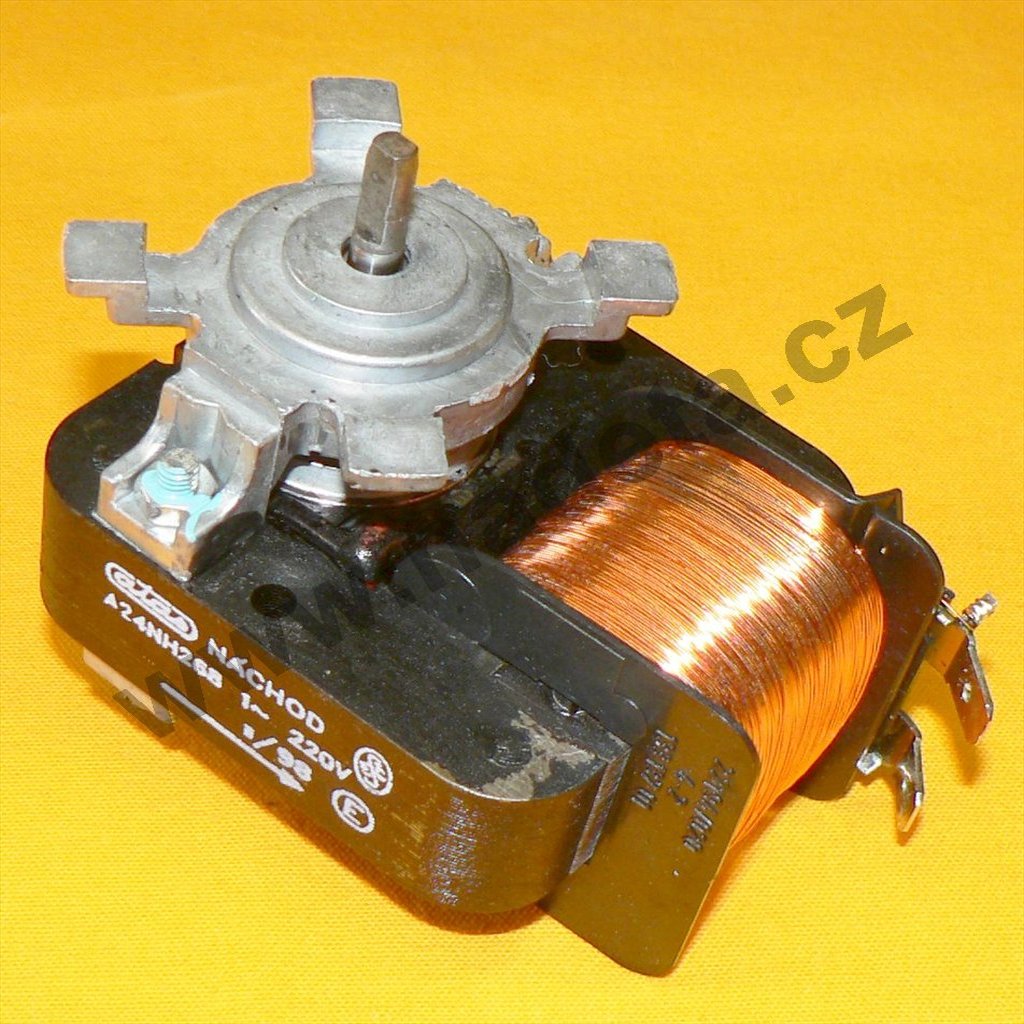 Motorek, akumulační kamna AD