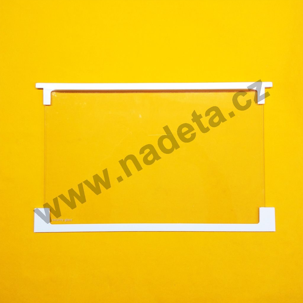 Police kompletní, lednice Zanussi ZRA25100WA