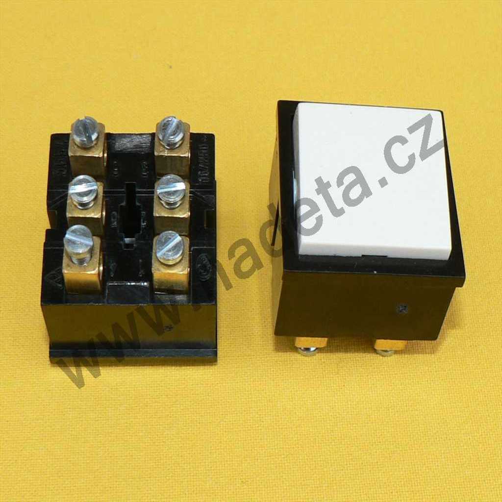 Přepínač dvoupólový