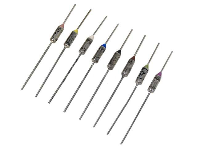 Tepelná pojistka nevratná 141°C 250V 10A