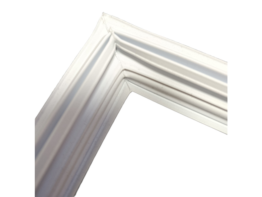 Těsnění dveří lednice Snaige RF36SM