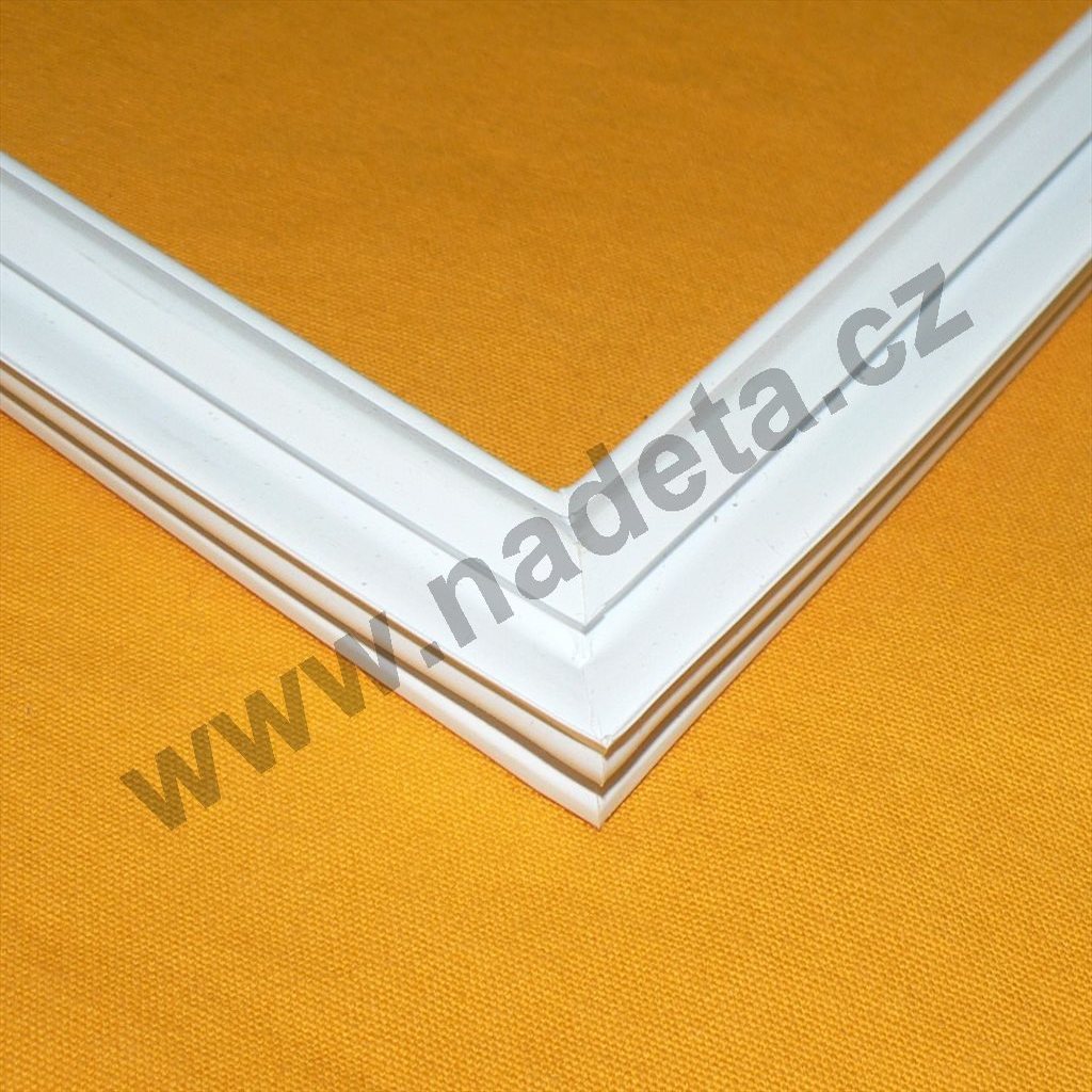 Těsnění dvířek mrazničky magnetické kombinovaná lednice Gorenje HZS3369, 461751