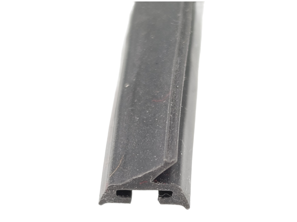 Těsnění dvířek trouby Whirlpool, 481946818109