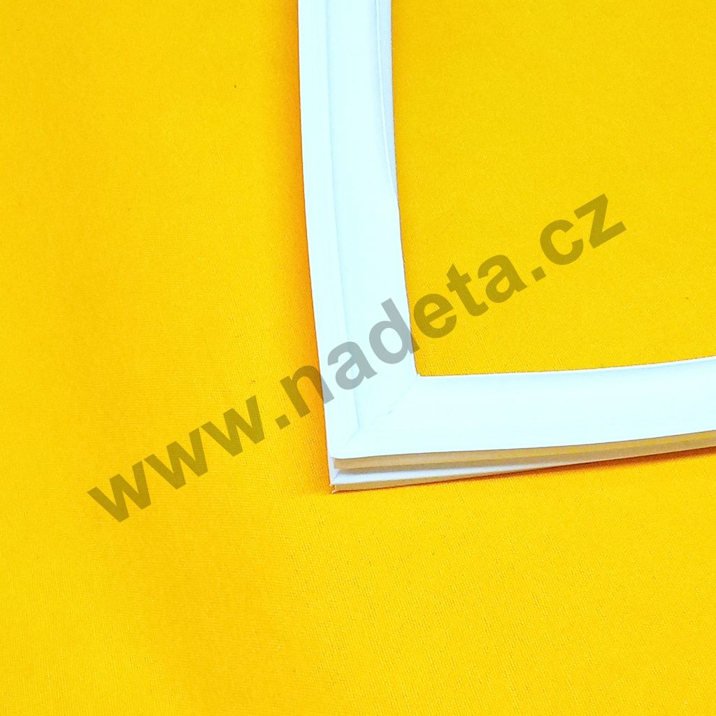 Těsnění, lednice Electrolux JUNO JKI4331