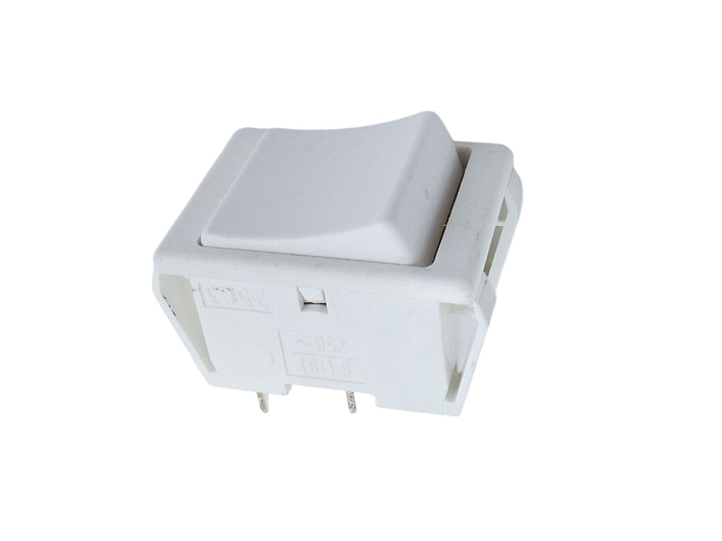 Vypínač celoplošný 6 A, bez potisku, Desko